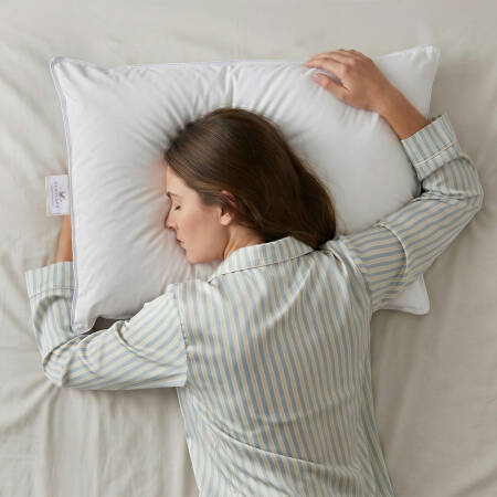 Isı Dengeleyici %100 Kaz Tüyü Yastık 50x70 cm - Gold Soft Serisi - Penelope