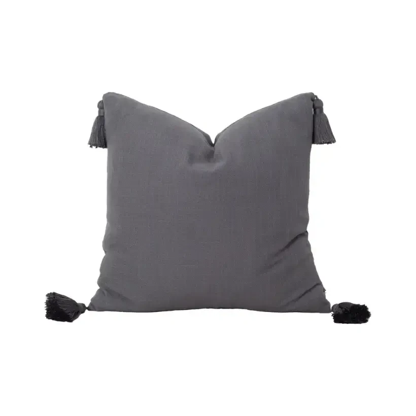 Nora Püsküllü Kırlent Kılıfı 50x50 cm Koyu Gri - PENELOPE