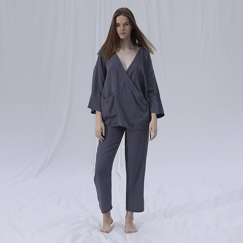 by Serli Keçoğlu Müslin Uzun Kimono Koyu Gri L-XL - 