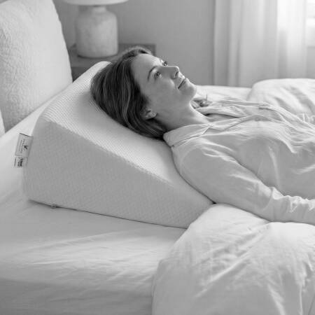 Viskoelastik Dolgulu Karbon Katkılı Reflü Yastığı - Penelope