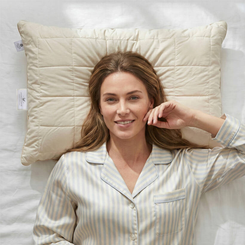 %100 İngiliz Yünü Dolgulu Pamuk Kumaş Yastık - Wooly Pure Serisi - Penelope